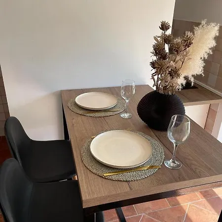 Leone With Free Parking Lägenhet *