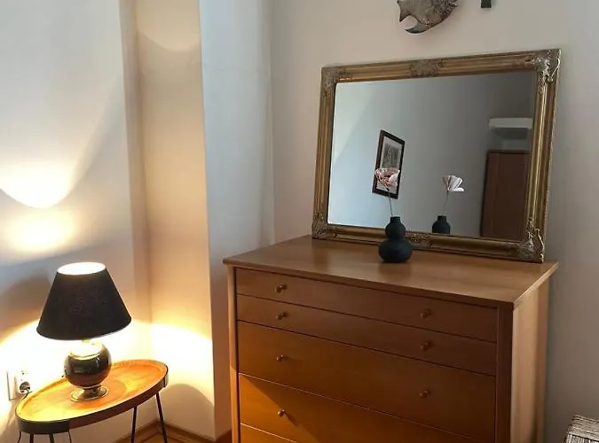 Leone With Free Parking Pola