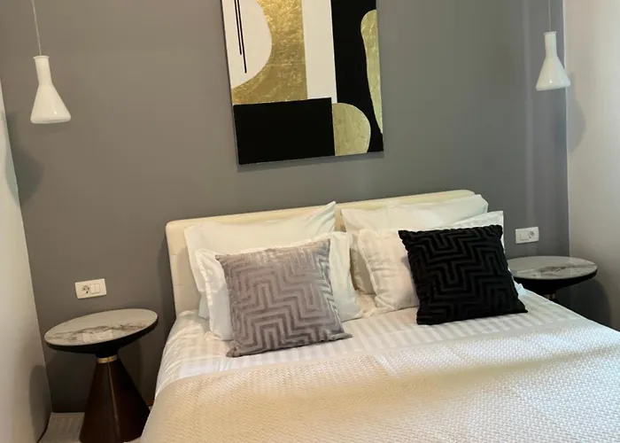 Leone With Free Parking Pula